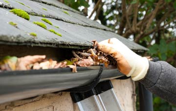 gutter cleaning Broughton Common, Lincolnshire